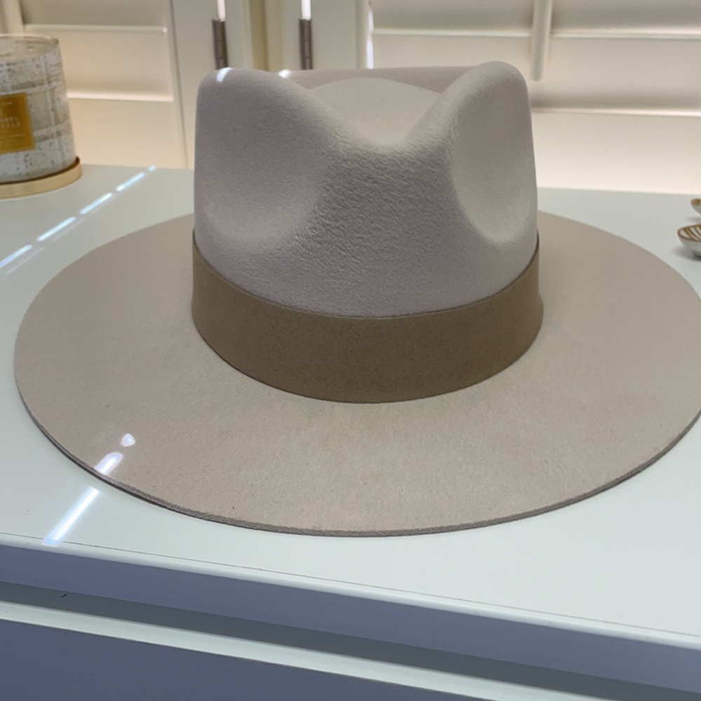 Teressa Foglia Lynn Hat